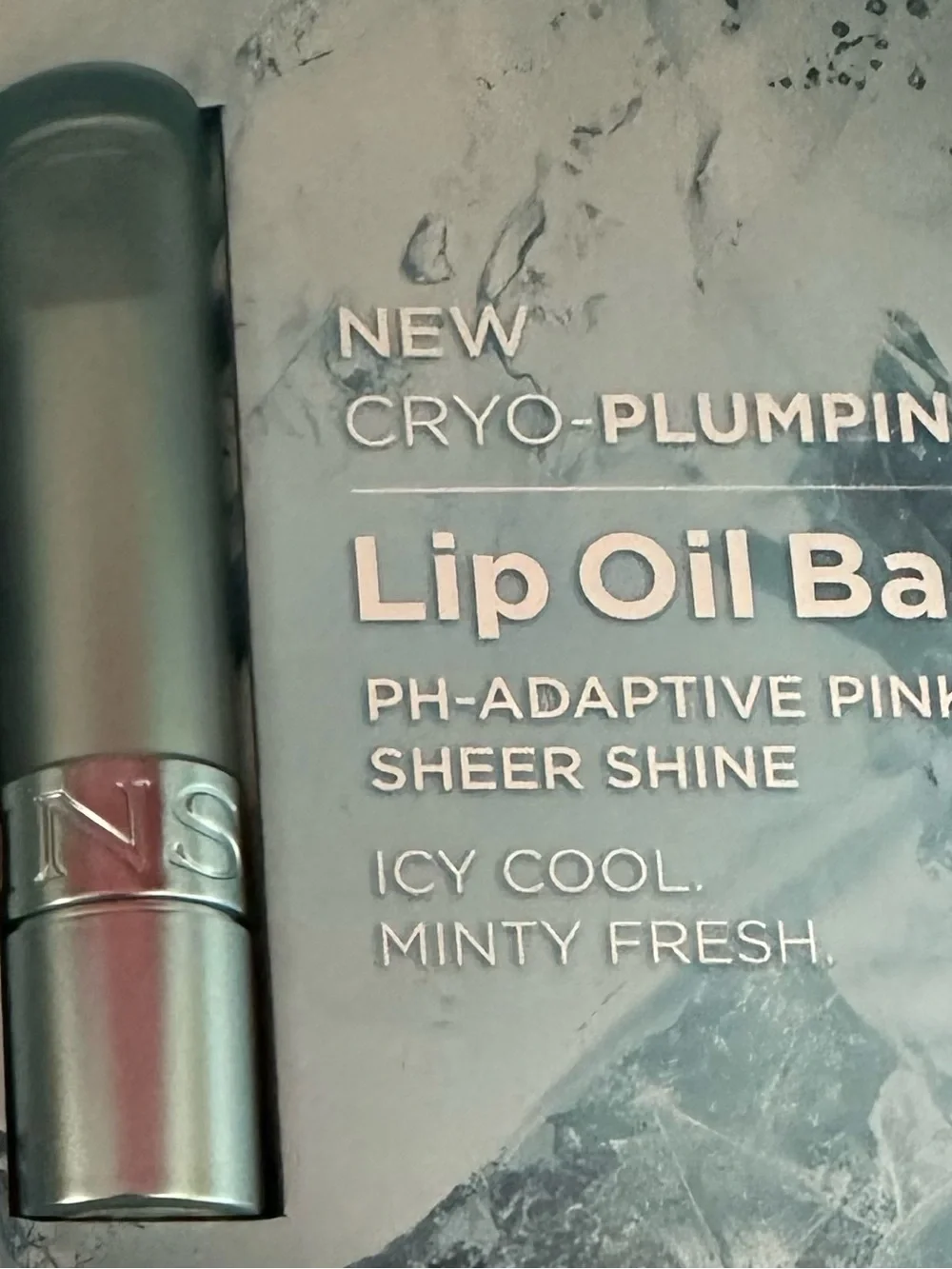 Cryo-Plumping Lip Oil Balm.  New.